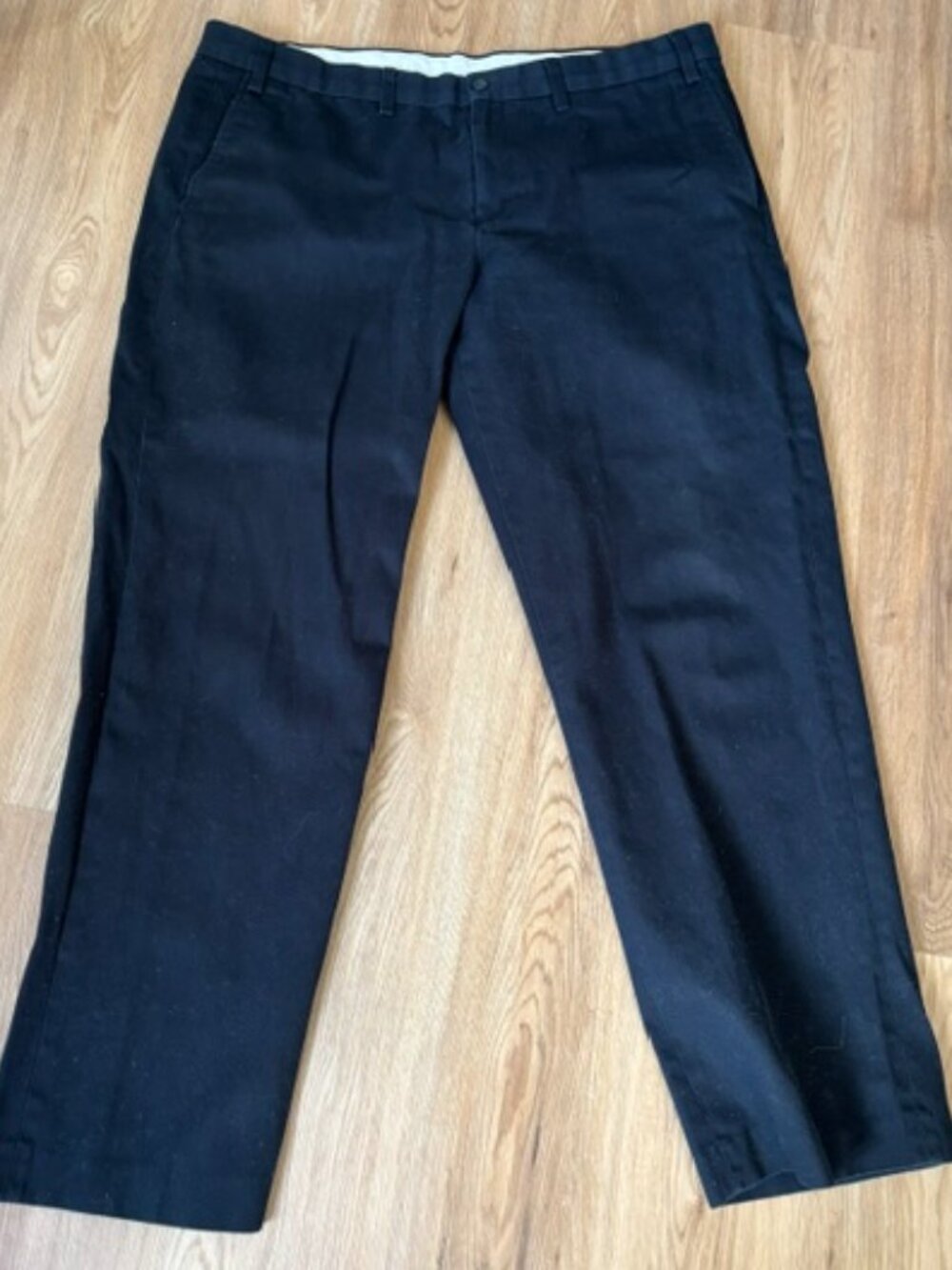 Eddie Bauer Mens Black Flat Front Wrinkle Free Relaxed Fit Pants 42"x34"